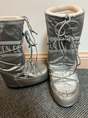 Moon Boot Metallic Gray Quilted Winter Boot